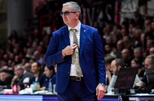 Walter De Raffaele, coach Derthona Basket