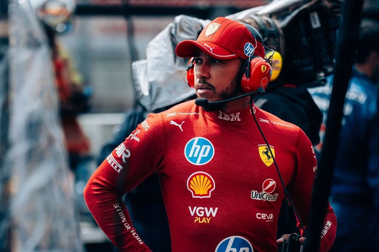 lewis-hamilton-ferrari