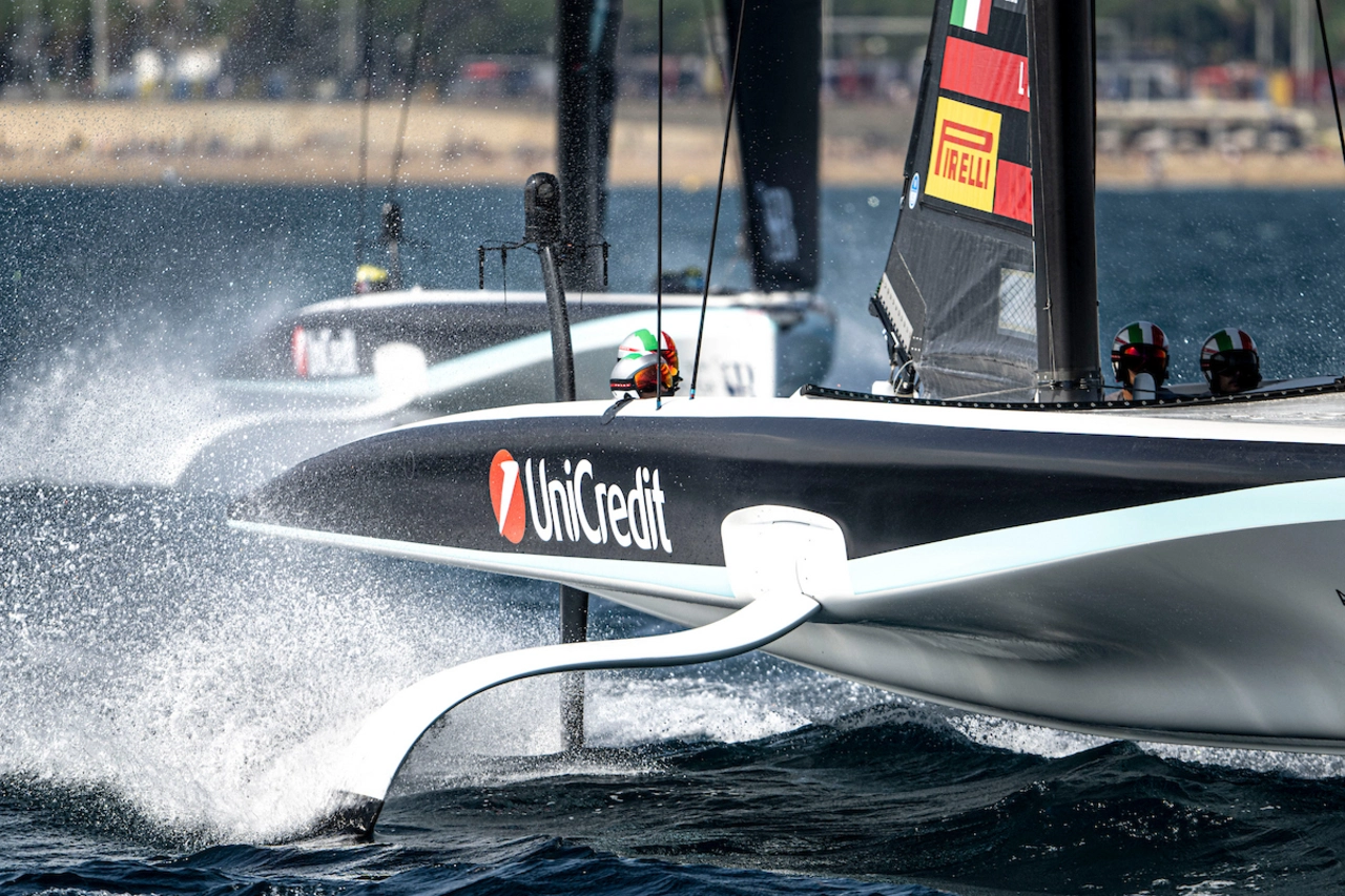 unicredit sponsor america's cup