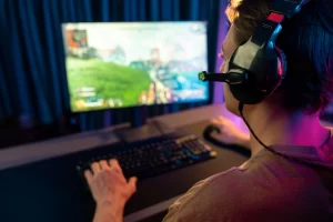 Gaming, videogame
